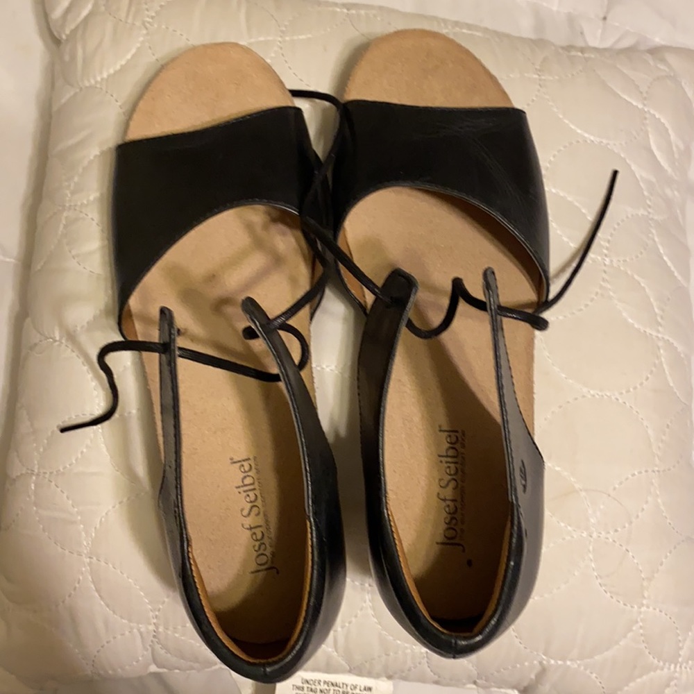 Josef seibel ,new with tags